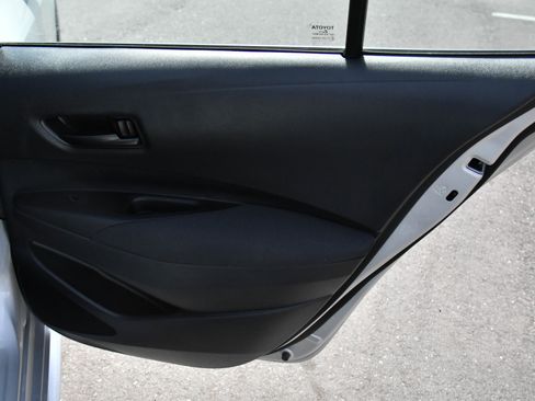 Used 2025 Toyota Corolla LE FWD image 38