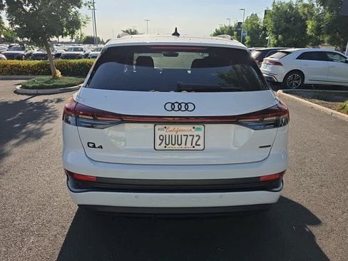 Used 2025 Audi Q4 e-tron Prestige w/ Black Optic Package AWD/4WD image 5