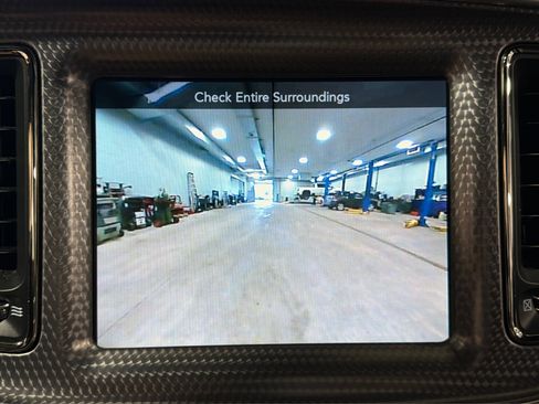 Used 2016 Dodge Challenger SRT Hellcat RWD image 31