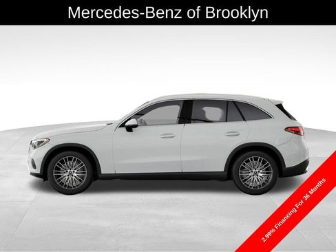 Certified 2025 Mercedes-Benz GLC 300 4MATIC image 34