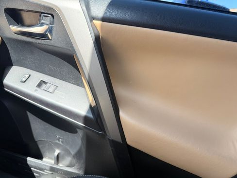 Used 2016 Toyota RAV4 XLE AWD/4WD image 16