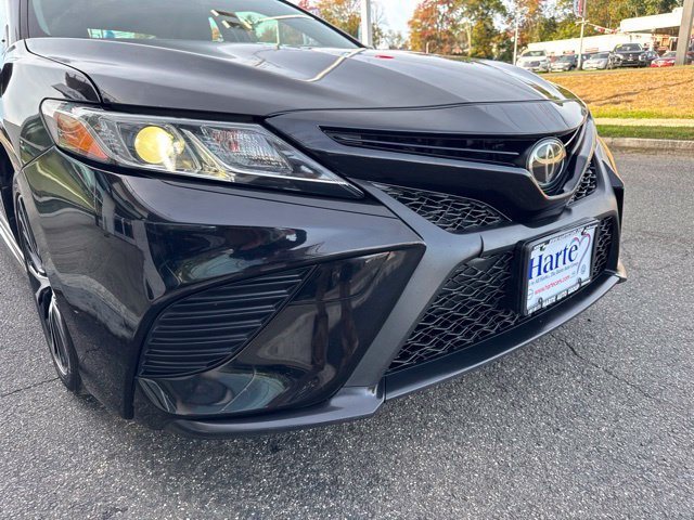 Used 2018 Toyota Camry SE w/ Convenience Package FWD image 25
