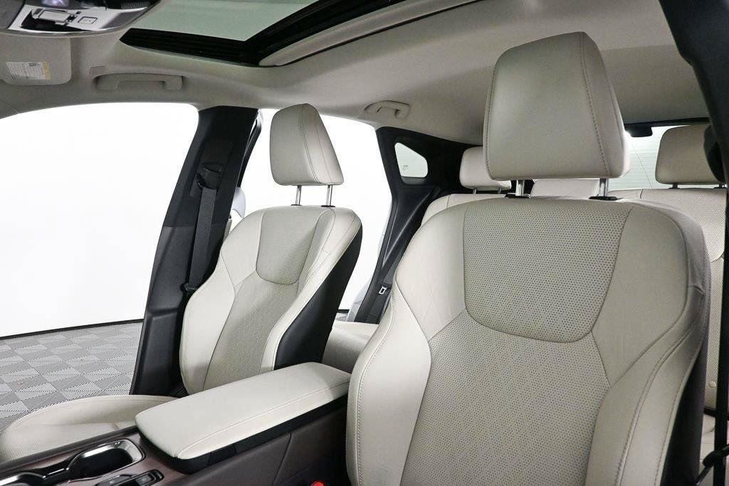 Used 2024 Lexus RX 350 w/ Technology Package AWD/4WD image 5