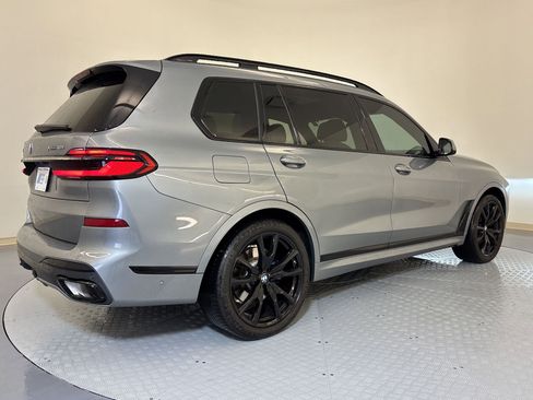 Certified 2024 BMW X7 xDrive40i w/ Executive Package image 8