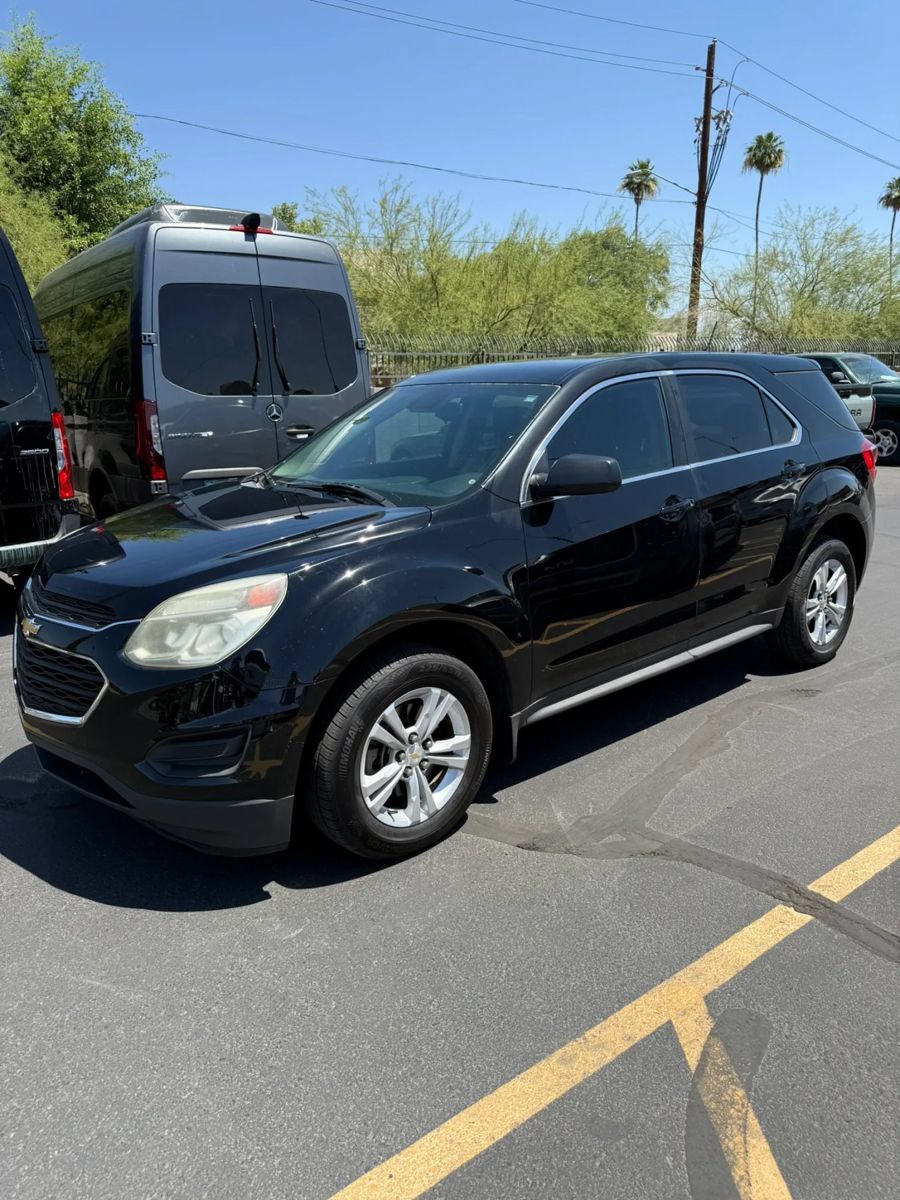 Used 2017 Chevrolet Equinox LS w/ LPO, Protection Package FWD image 1