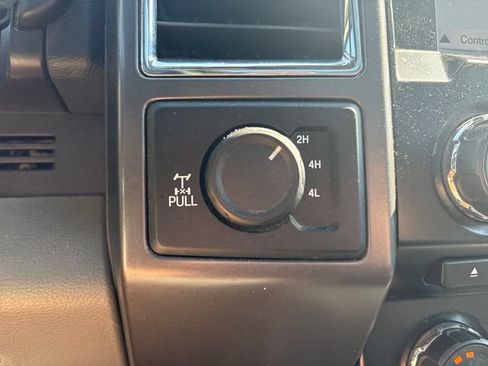 Used 2016 Ford F150 XLT w/ Equipment Group 302A Luxury AWD/4WD image 32
