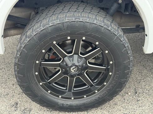 Used 2020 Ford F150 Lariat AWD/4WD image 10