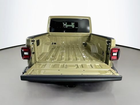 New 2026 Jeep Gladiator Rubicon AWD/4WD image 15