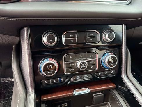 Used 2023 GMC Yukon Denali Ultimate w/ LPO, Floor Liner Package AWD/4WD image 23