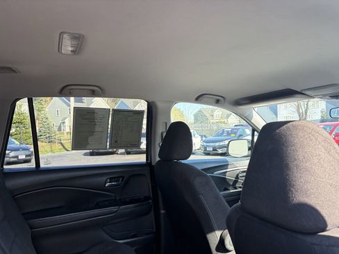Used 2019 Honda Pilot LX image 24
