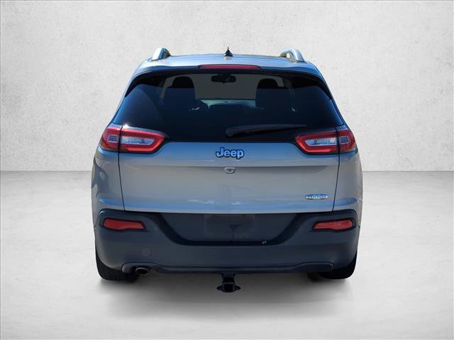 Used 2015 Jeep Cherokee Latitude FWD image 6