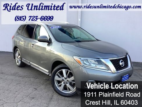 Used 2015 Nissan Pathfinder Platinum w/ Family Entertainment Package AWD/4WD image 8