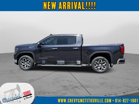 Used 2022 GMC Sierra 1500 SLT w/ SLT Premium Plus Package AWD/4WD image 8