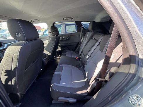 Used 2025 Chevrolet Blazer LT image 28