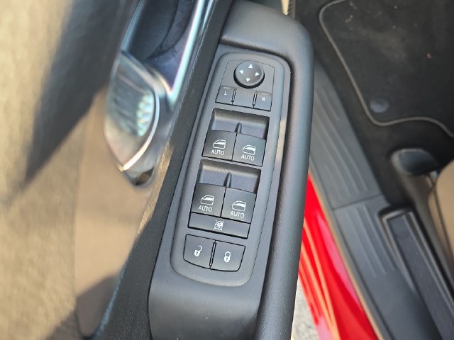 New 2026 Chrysler Pacifica Select w/ S Appearance Package FWD image 15