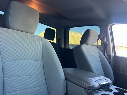 Used 2018 RAM 1500 Express w/ Express Value Package image 16