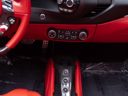 Used 2017 Ferrari 488 Spider RWD image 99