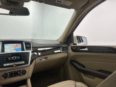 Used 2015 Mercedes-Benz ML 350 4MATIC image 40