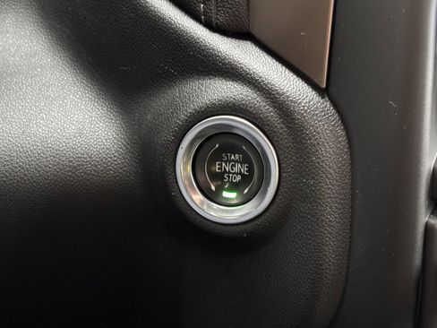 Used 2020 Chevrolet Silverado 1500 High Country w/ Technology Package image 19