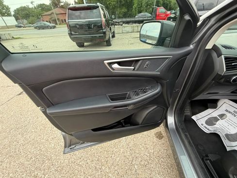 Used 2024 Ford Edge SEL AWD/4WD image 15