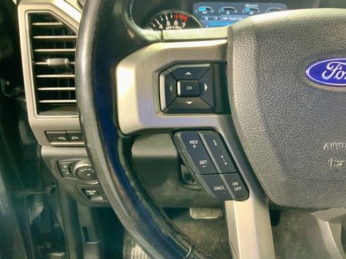 Used 2018 Ford F150 Platinum w/ Equipment Group 701A Luxury image 24