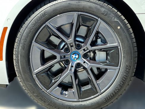 Used 2023 BMW i4 eDrive40 w/ Premium Package RWD image 12