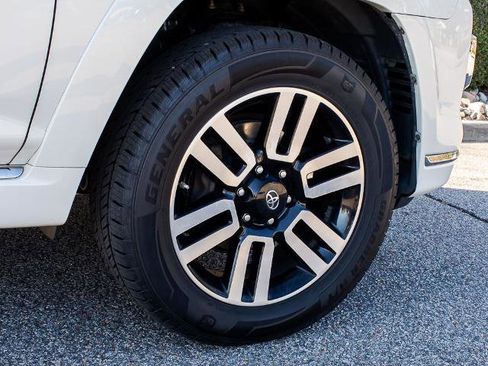 Used 2019 Toyota 4Runner Limited image 8