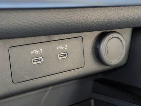 Used 2025 Nissan Rogue SV FWD image 20