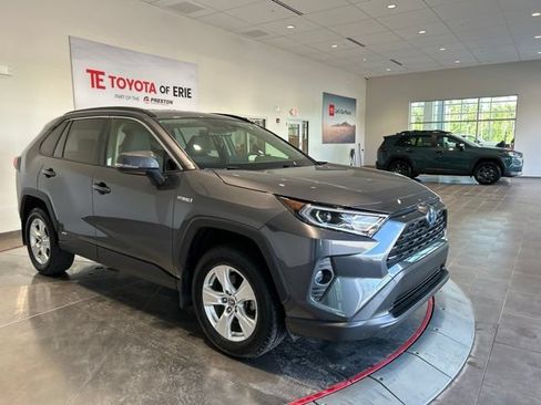 Used 2020 Toyota RAV4 XLE w/ All Weather Liner Package AWD/4WD image 1