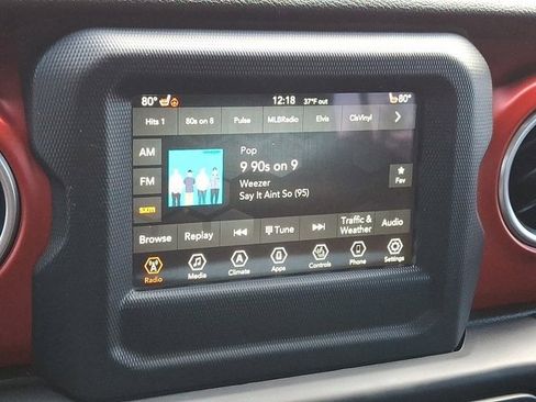 Certified 2021 Jeep Wrangler Unlimited Rubicon w/ Cold Weather Group image 19