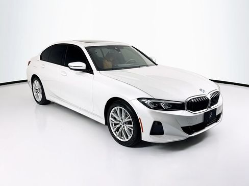 Used 2023 BMW 330i xDrive Sedan w/ Premium Package AWD/4WD image 3