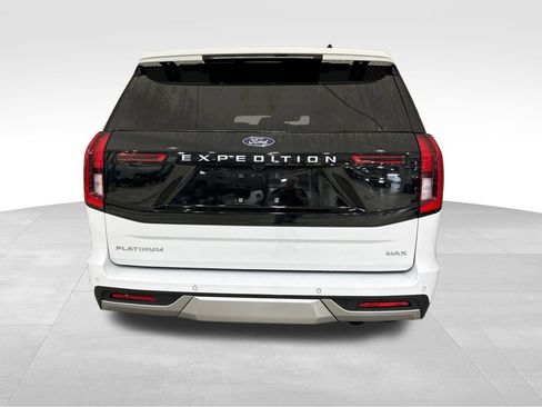 Used 2025 Ford Expedition Max Platinum AWD/4WD image 4