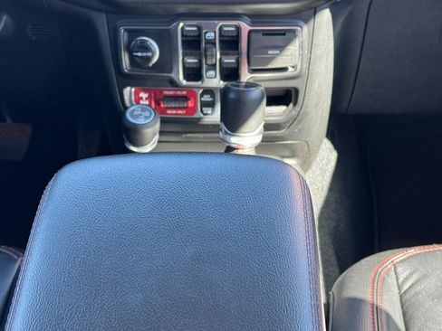 Used 2023 Jeep Gladiator Rubicon w/ LED Lighting Group image 14