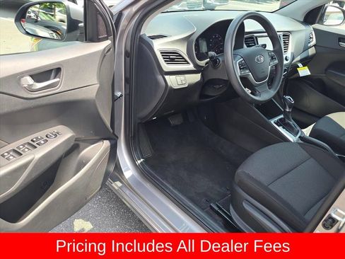Used 2022 Hyundai Accent SE FWD image 9