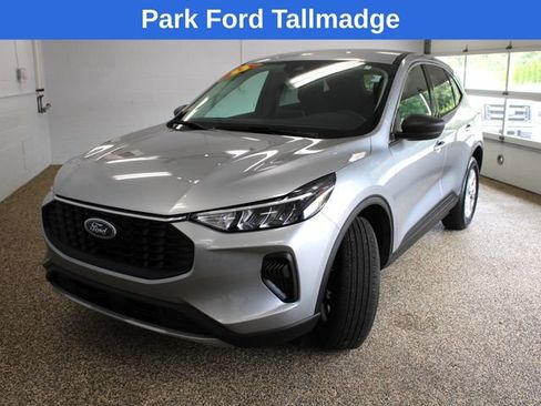Used 2023 Ford Escape Active AWD/4WD image 9