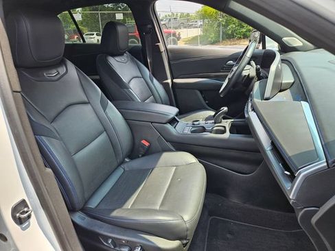 Used 2024 Cadillac XT4 Sport FWD image 20