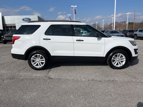 Used 2016 Ford Explorer 4WD image 4
