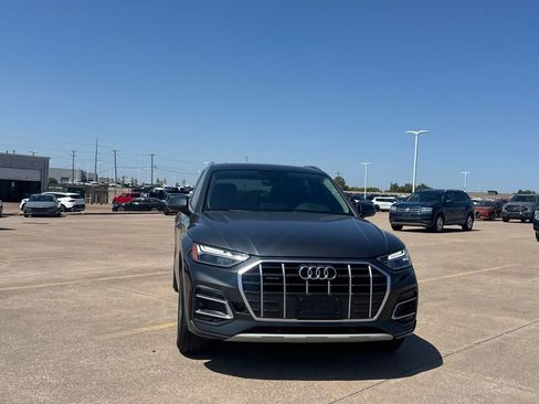 Used 2021 Audi Q5 2.0T Premium w/ Convenience Package AWD/4WD image 4