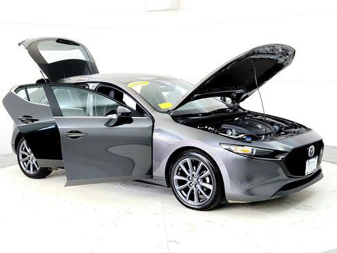 Used 2021 MAZDA MAZDA3 s image 12