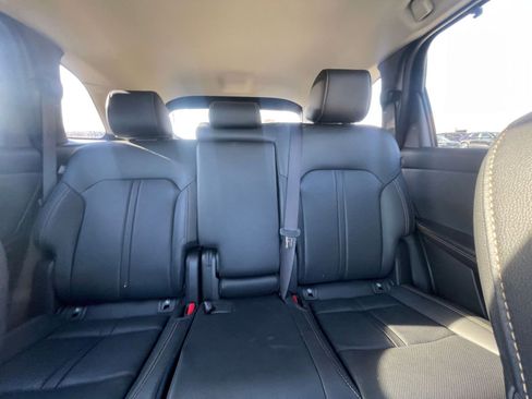 Used 2025 MAZDA CX-70 3.3 Turbo w/ Preferred Package image 40