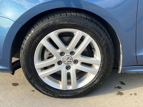 Used 2017 Volkswagen Jetta S image 6