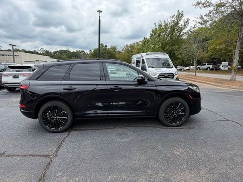 New 2026 Lincoln Corsair Reserve image 16