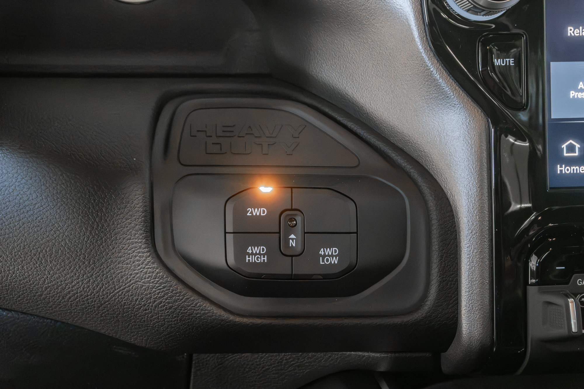 New 2027 RAM 3500 Big Horn AWD/4WD image 19