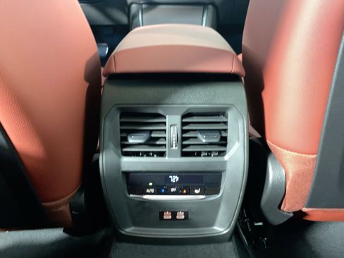 Used 2026 BMW 330i Sedan w/ M Sport Package RWD image 28