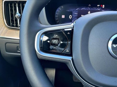 New 2026 Volvo XC60 B5 Plus w/ Protection Package Premier image 17