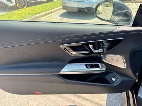 Used 2024 Mercedes-Benz CLE 300 4MATIC Coupe image 8