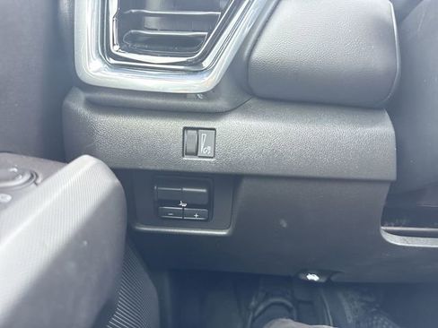 Used 2023 GMC Canyon Elevation w/ Convenience Package image 18