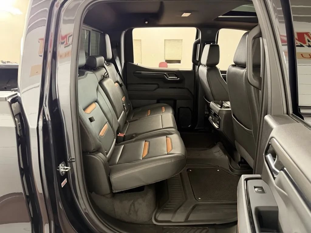 Used 2022 GMC Sierra 1500 AT4 w/ AT4 Premium Package AWD/4WD image 39