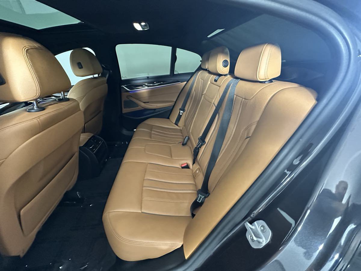 Used 2019 BMW 540i w/ Premium Package RWD image 29