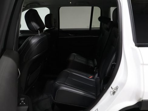 Used 2024 Jeep Grand Cherokee Limited image 15